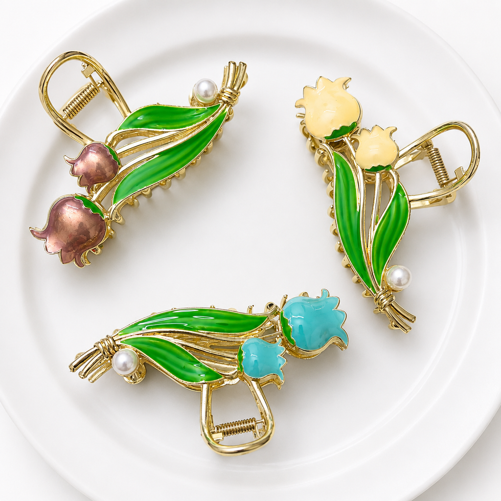 🌷 Pearl Bloom Metal Hair Claw Clip