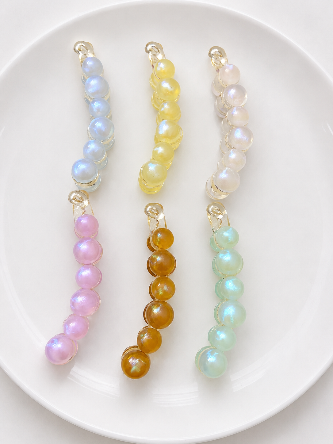 Luna Pearl Banana Hair Clip