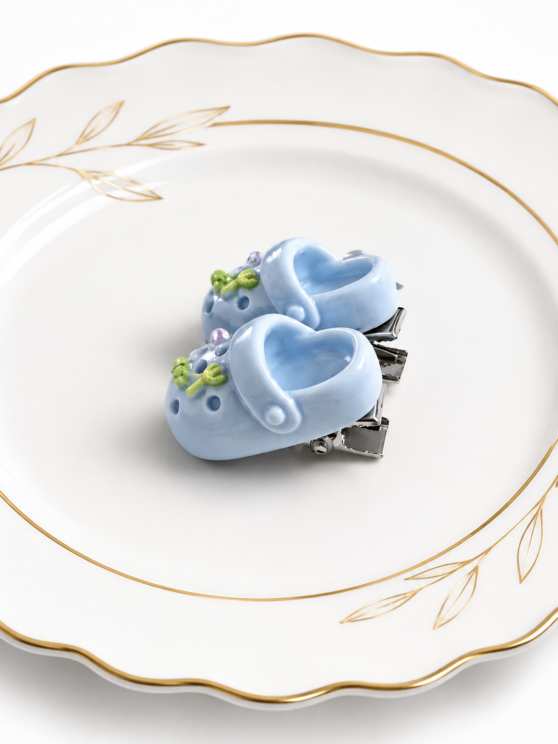 Mini Shoe Alligator Hair Clip