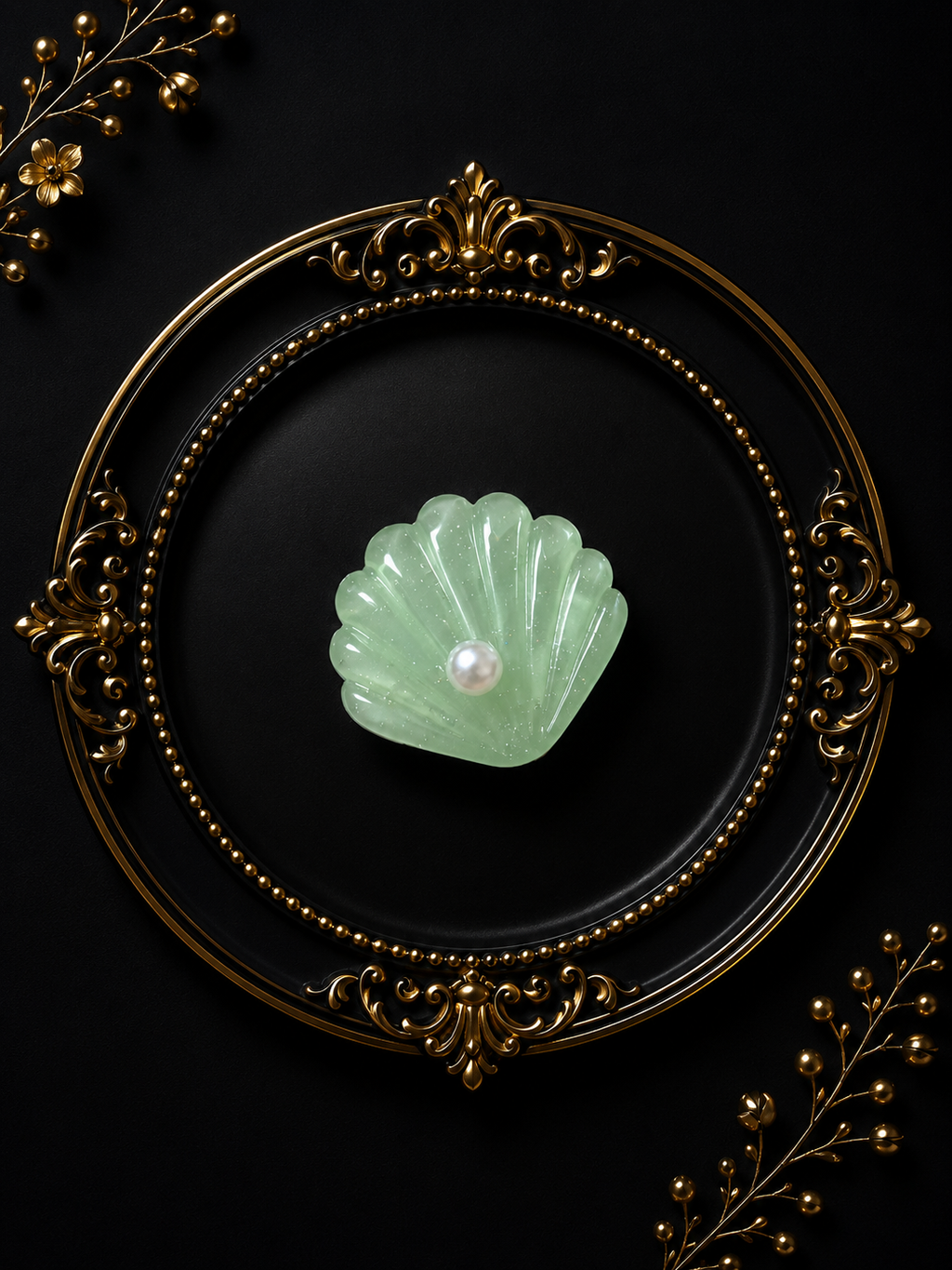 Pearl Shell Hair Claw ⭐