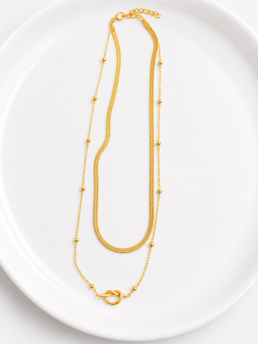 🌟 Luxe Knot Anti-Tarnish Necklace