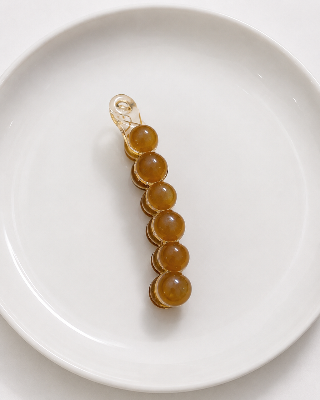 Luna Pearl Banana Hair Clip