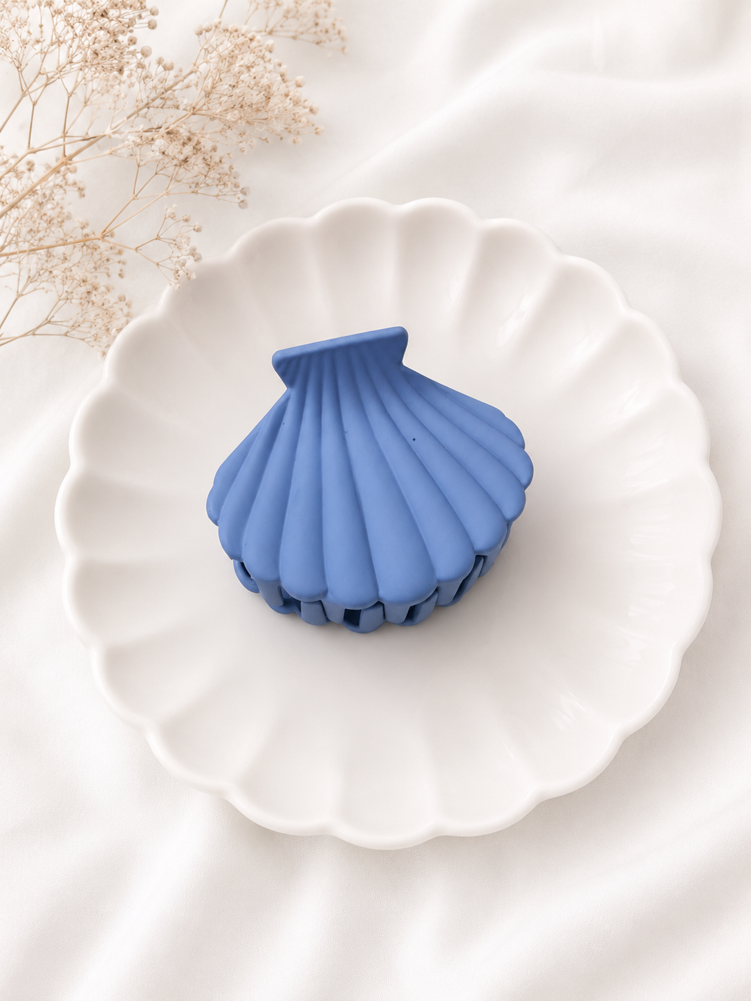 Seashell Glow Hair Claw Clip