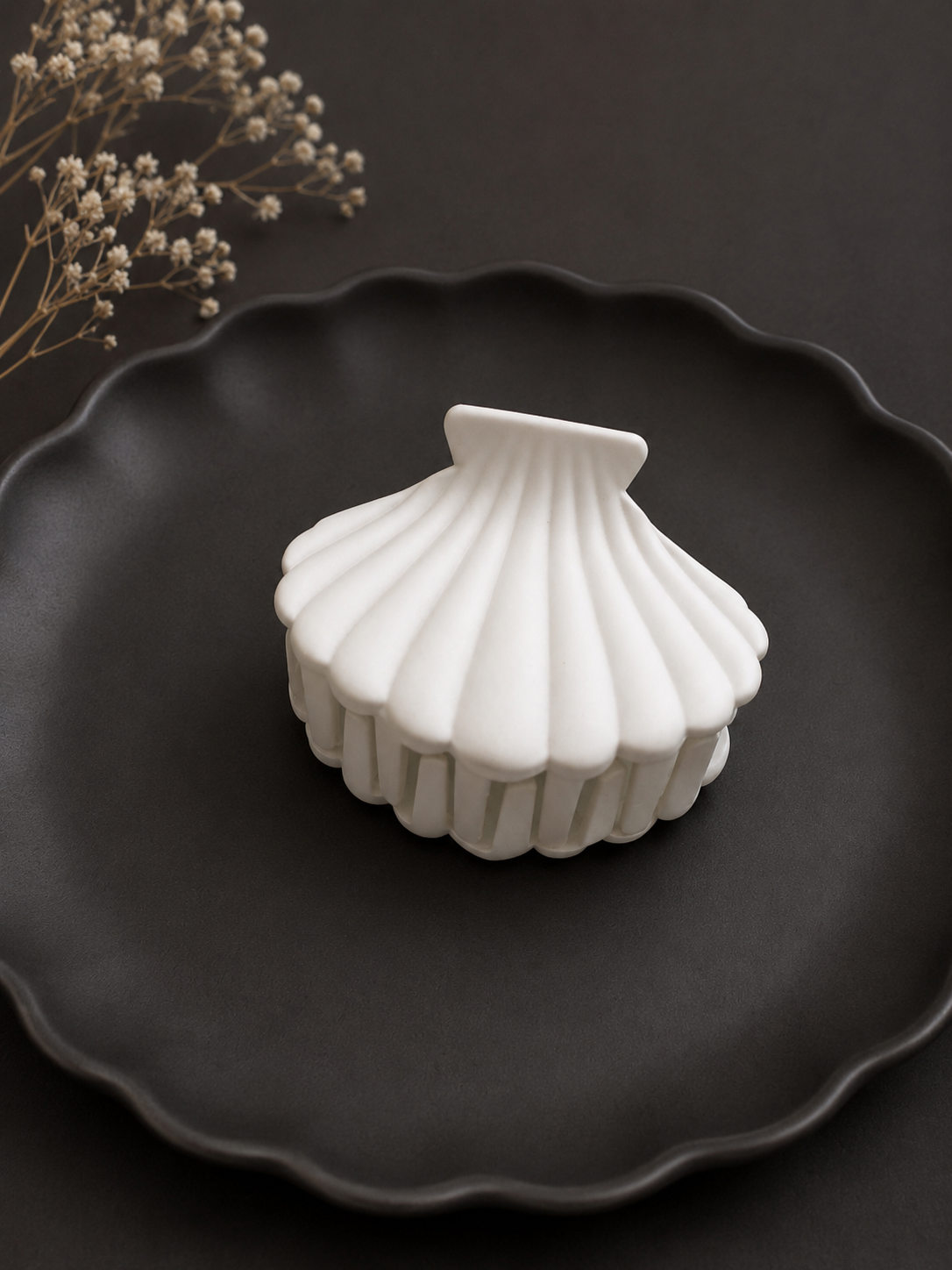 Seashell Glow Hair Claw Clip
