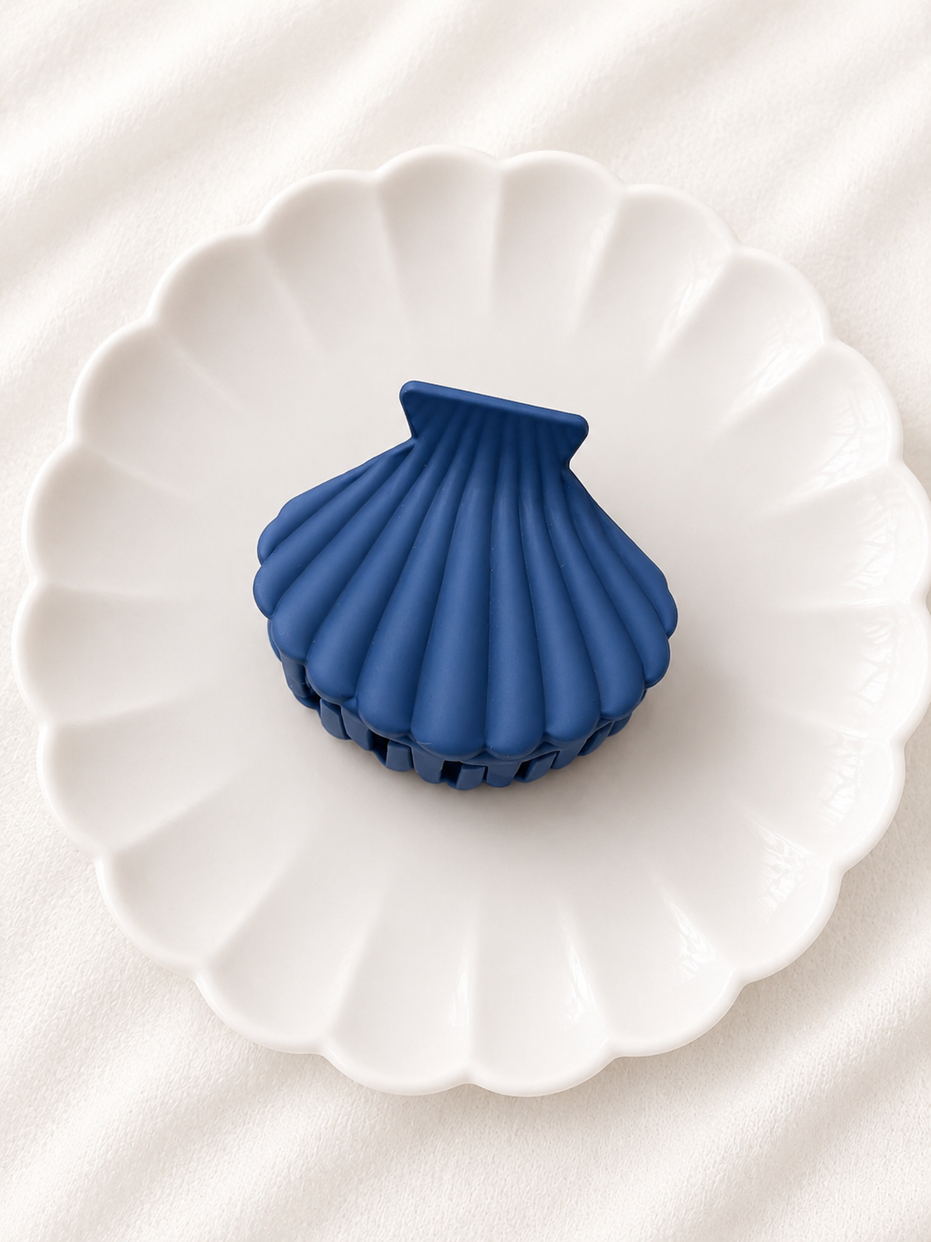 Seashell Glow Hair Claw Clip