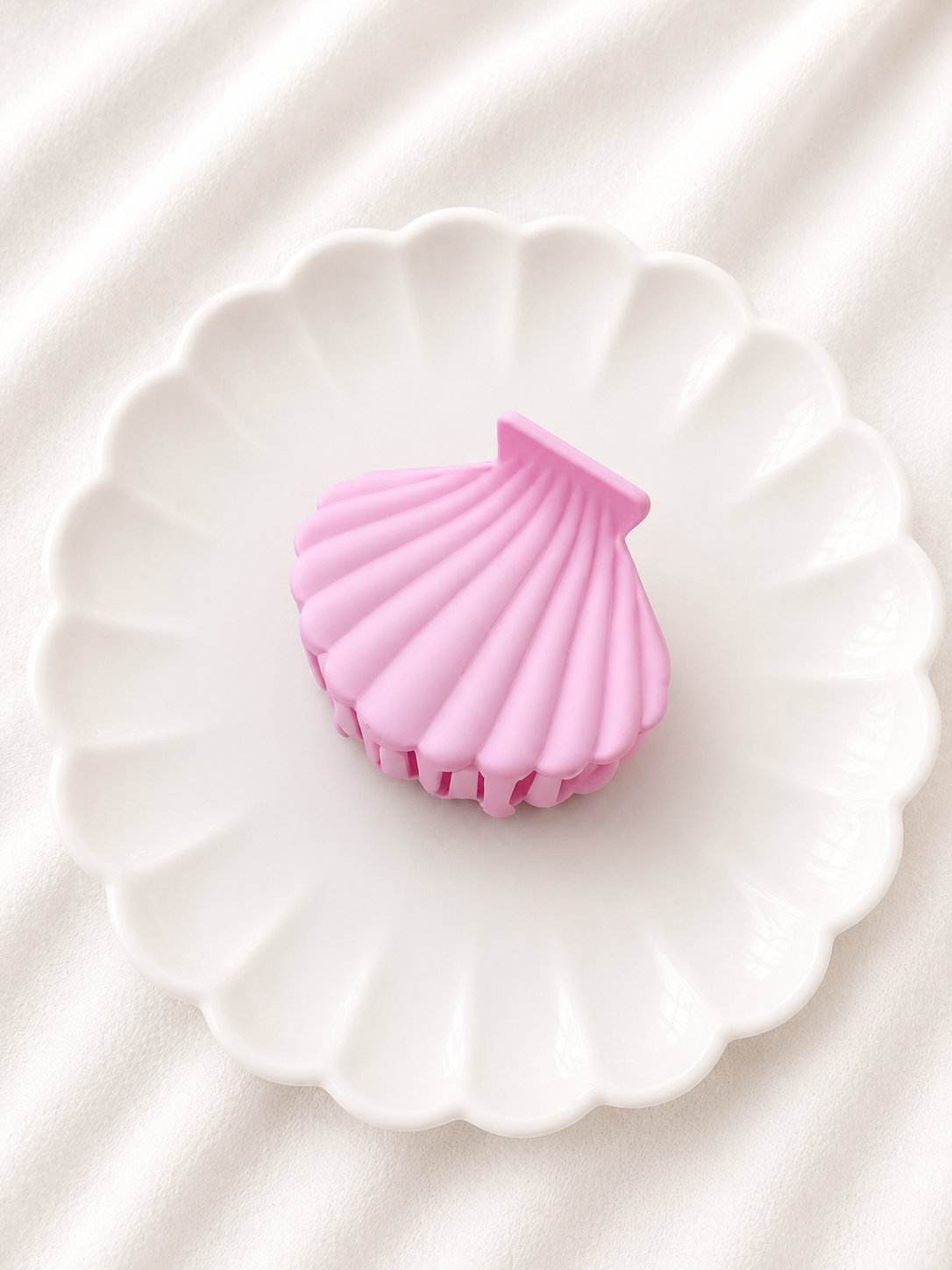Seashell Glow Hair Claw Clip