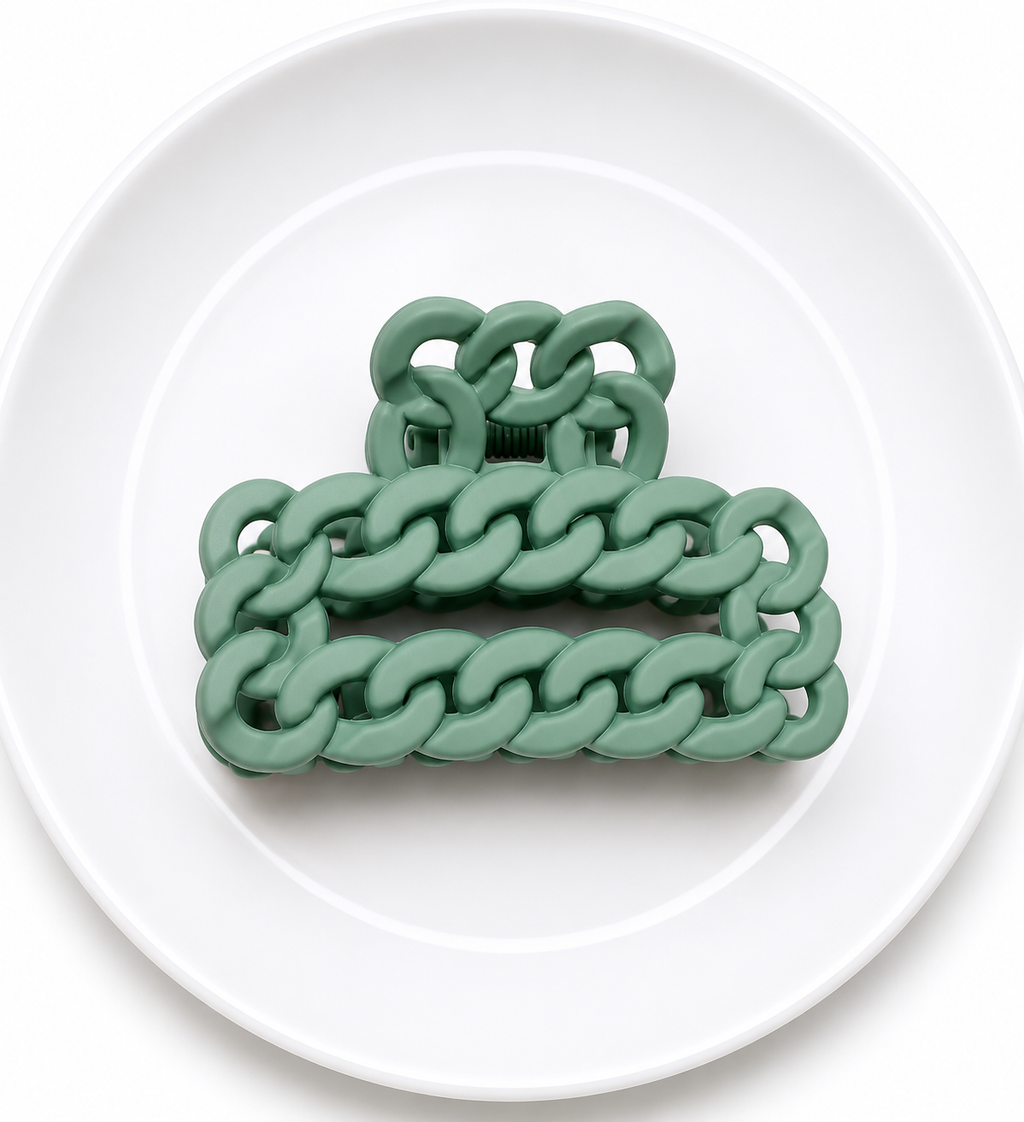 Chain Luxe Hair Claw