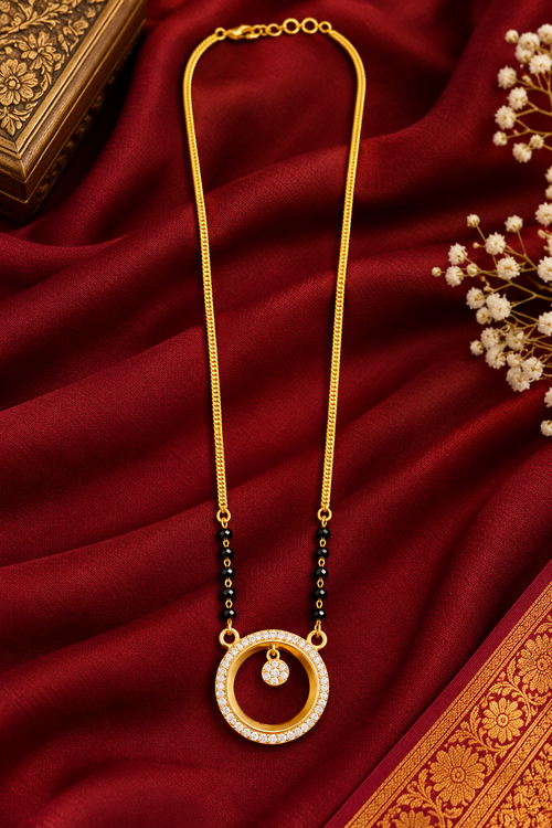 Aadhira Gold Short Chain