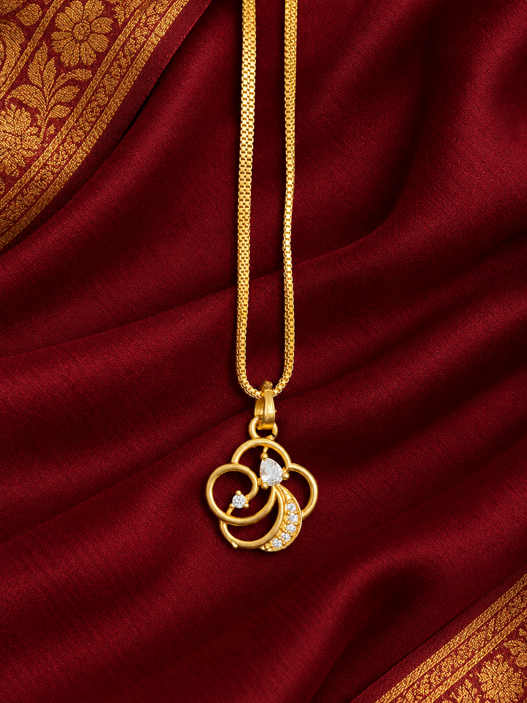Vennila Glow Short Chain