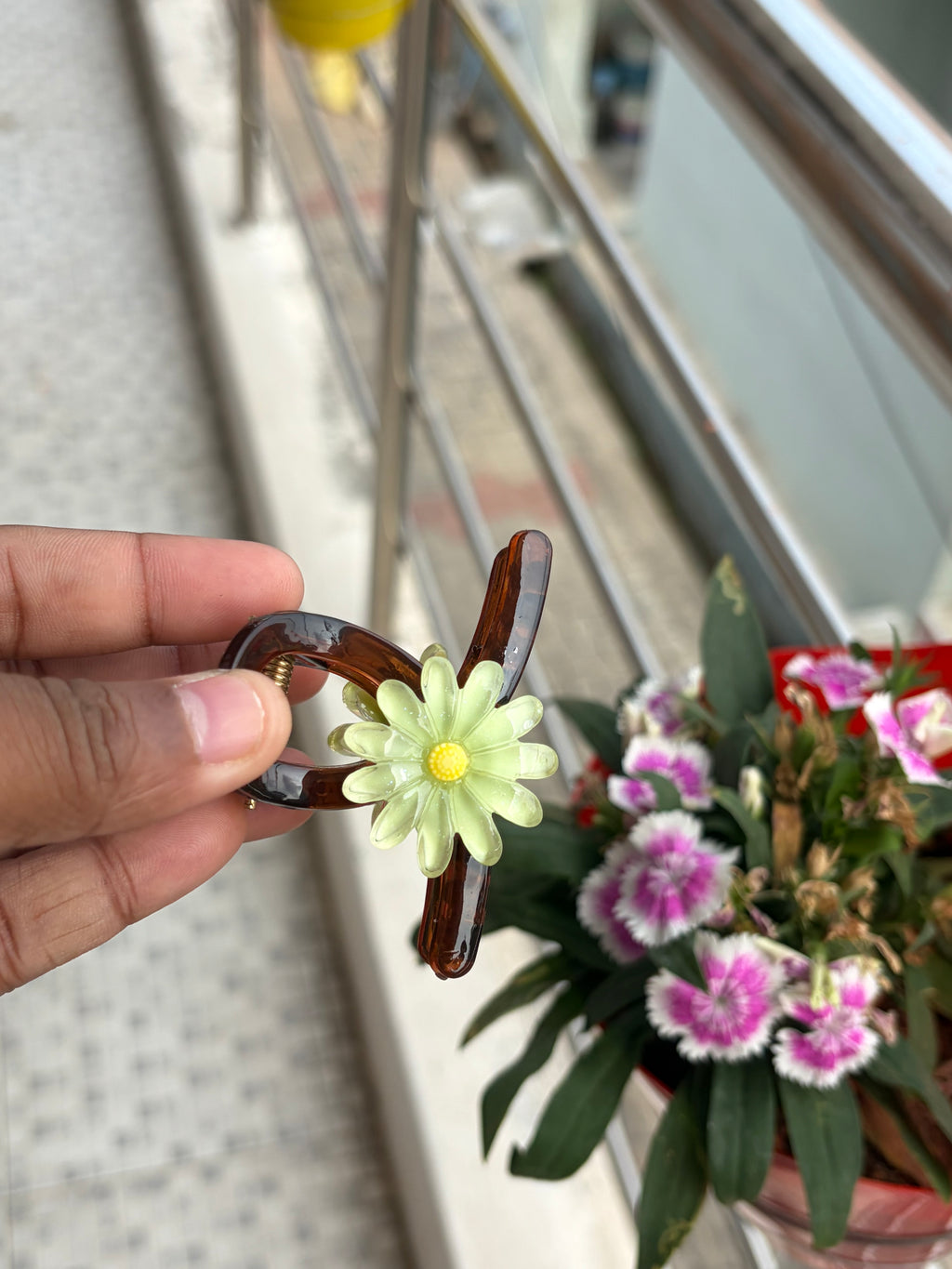 Korean Daisy Flower Hair Clip