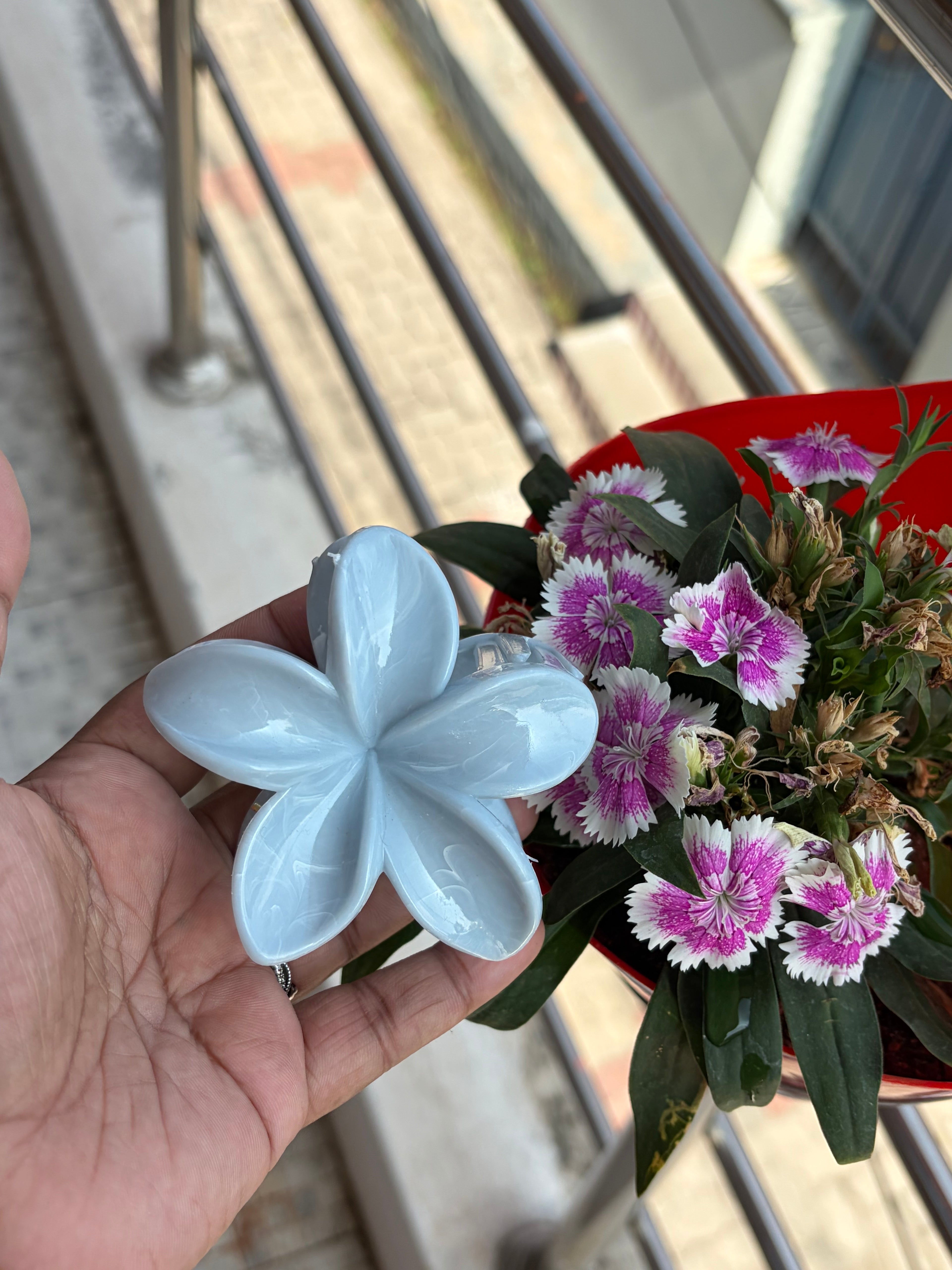 Blue Marble Flower Hair Clip 🌸