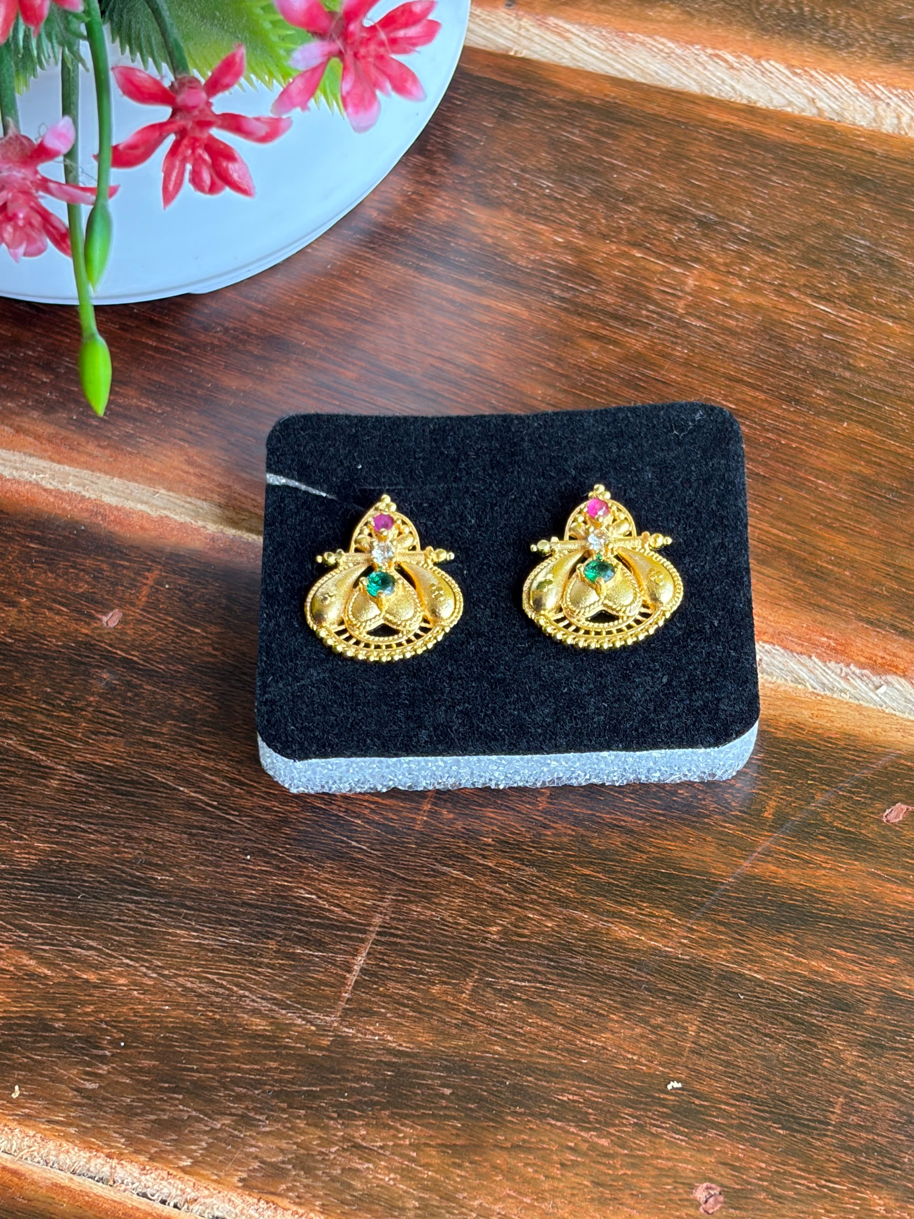 Golden Antique Floral Stud Earrings – Lightweight Daily Wear