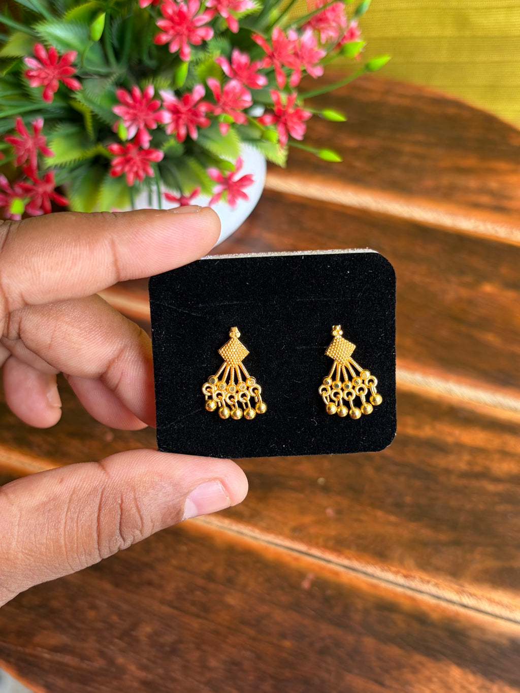 Golden Charm Drop Earrings – Lightweight Daily Wear