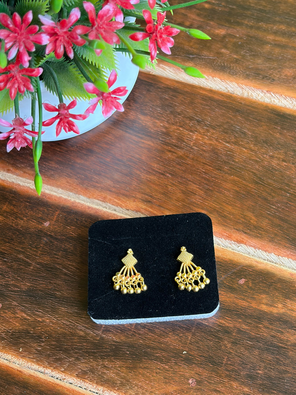 Golden Charm Drop Earrings – Lightweight Daily Wear