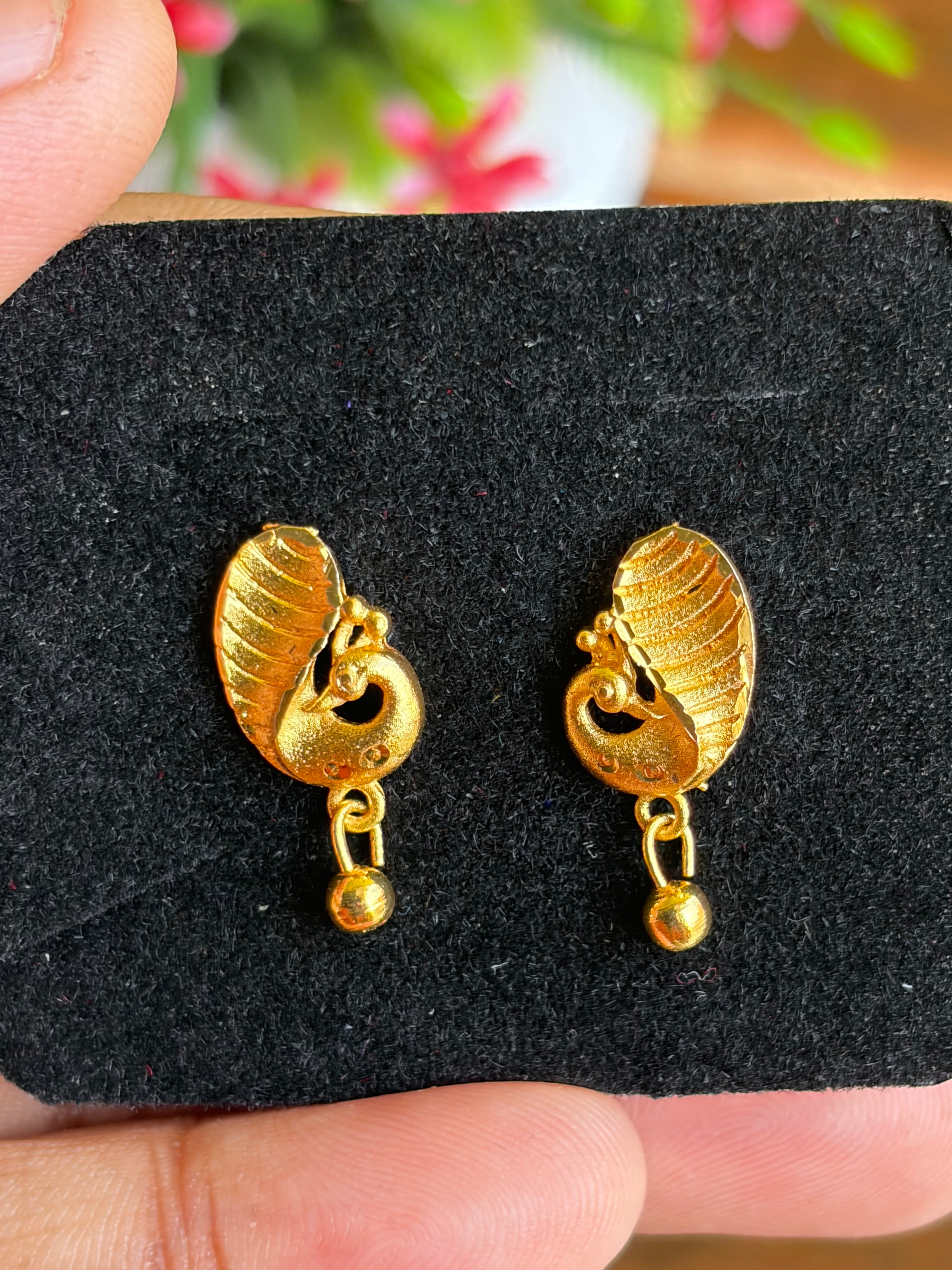 Elegant Peacock Leaf Drop Earrings