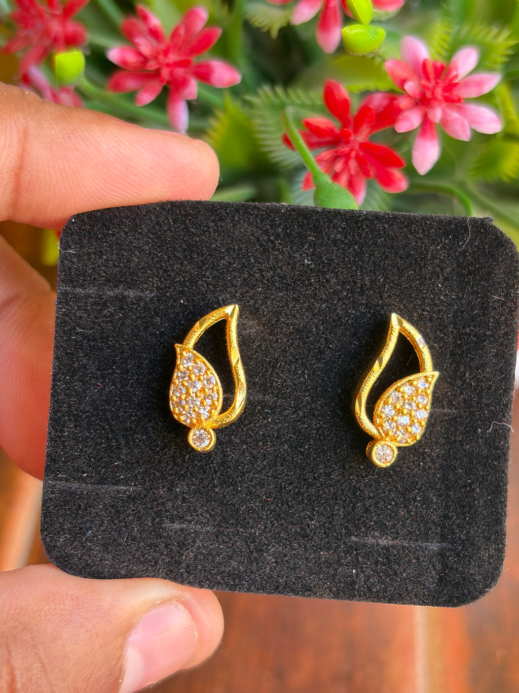 Golden Leaf Sparkle Stud Earrings