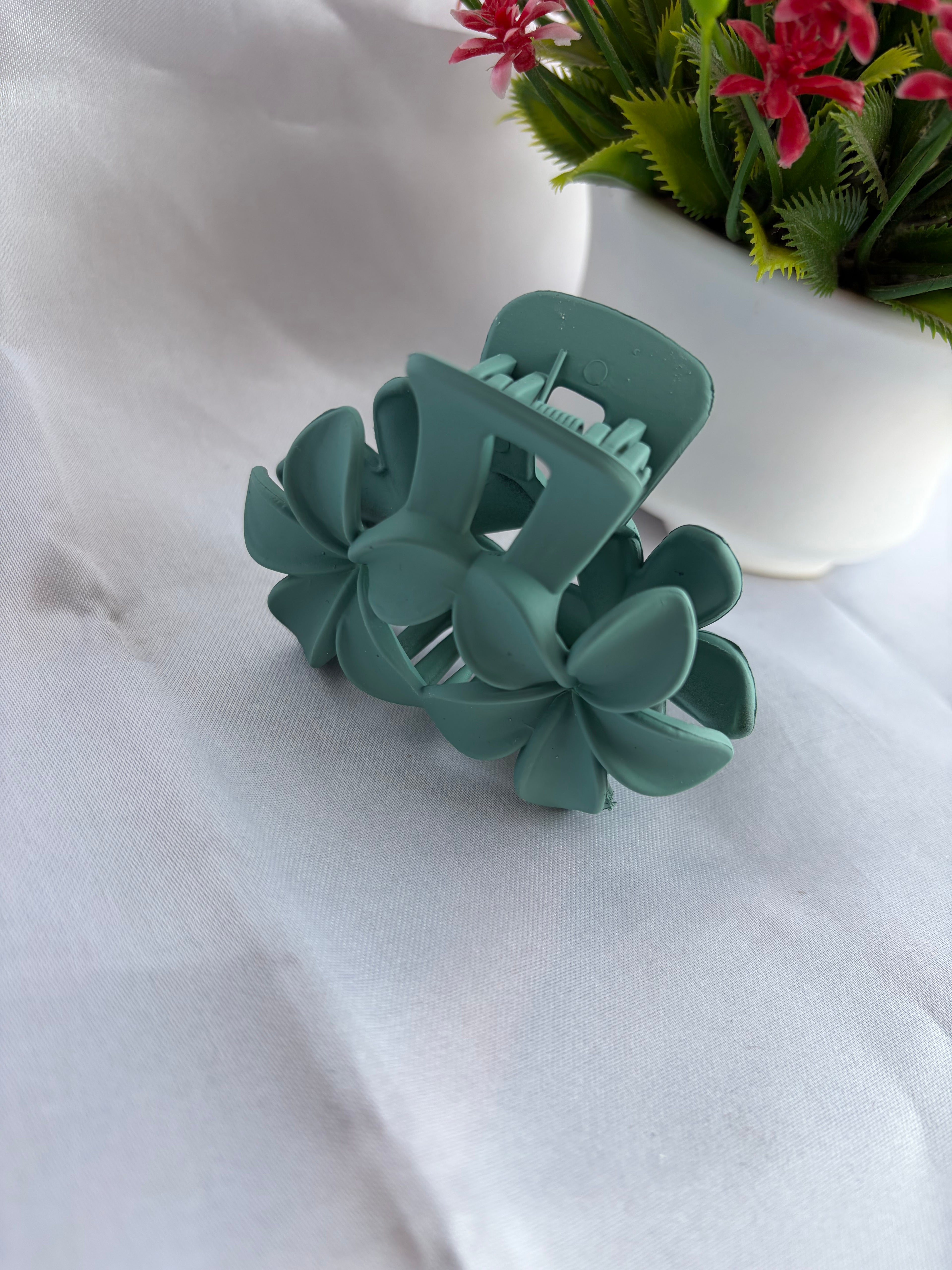 Mint Bloom Floral Hair Claw Clip