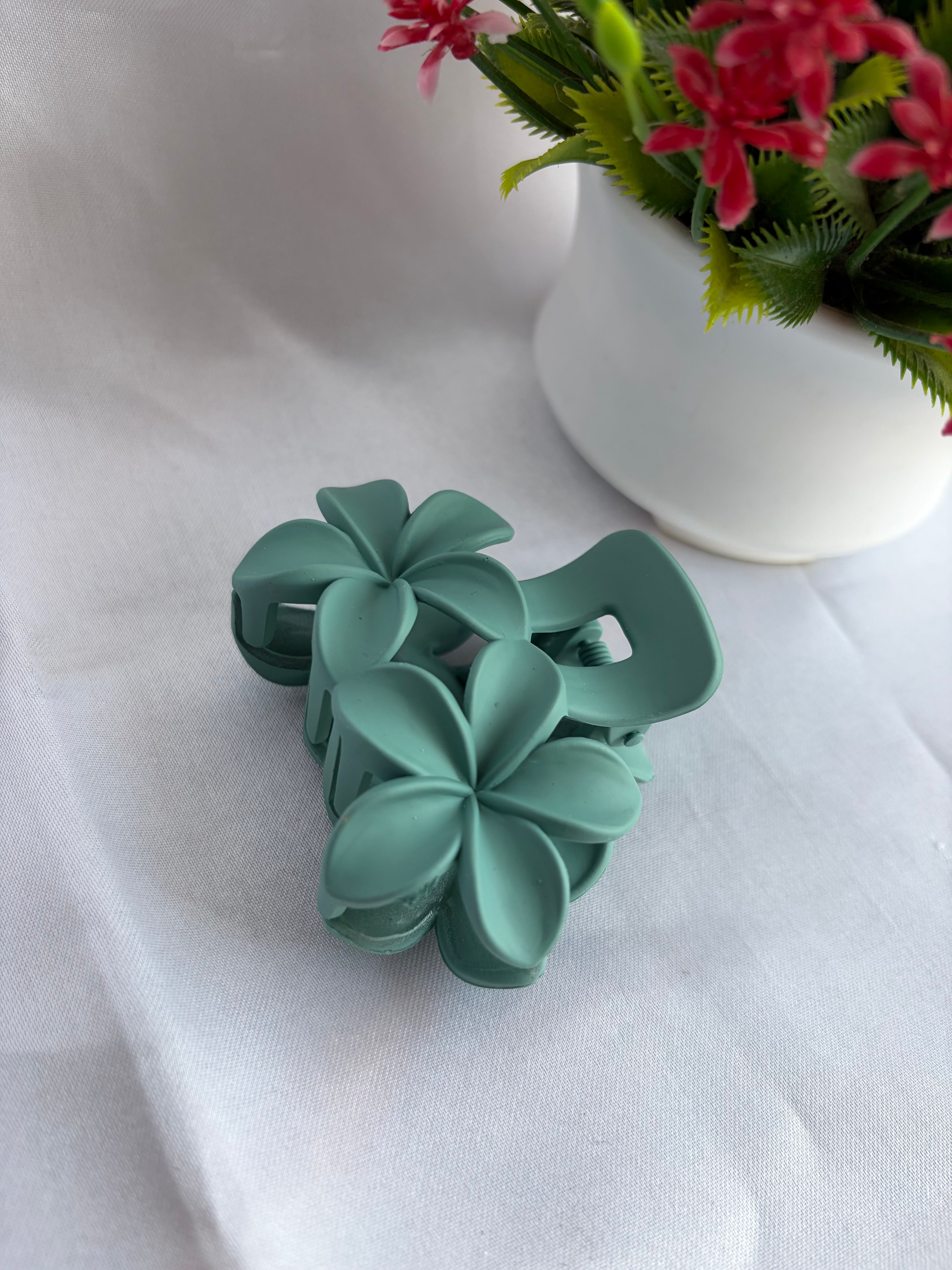 Mint Bloom Floral Hair Claw Clip