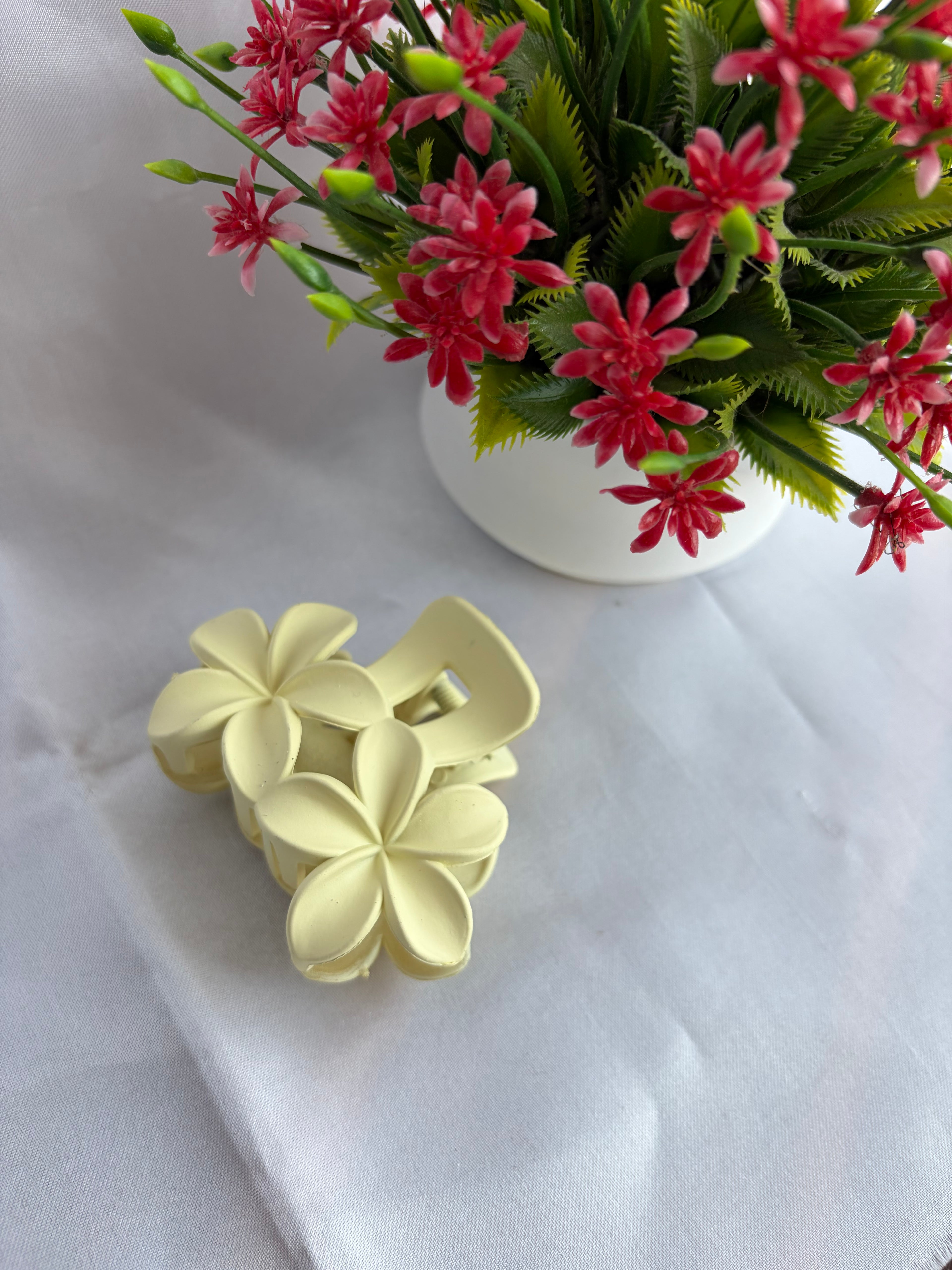 Ivory Bloom Hair Claw Clip