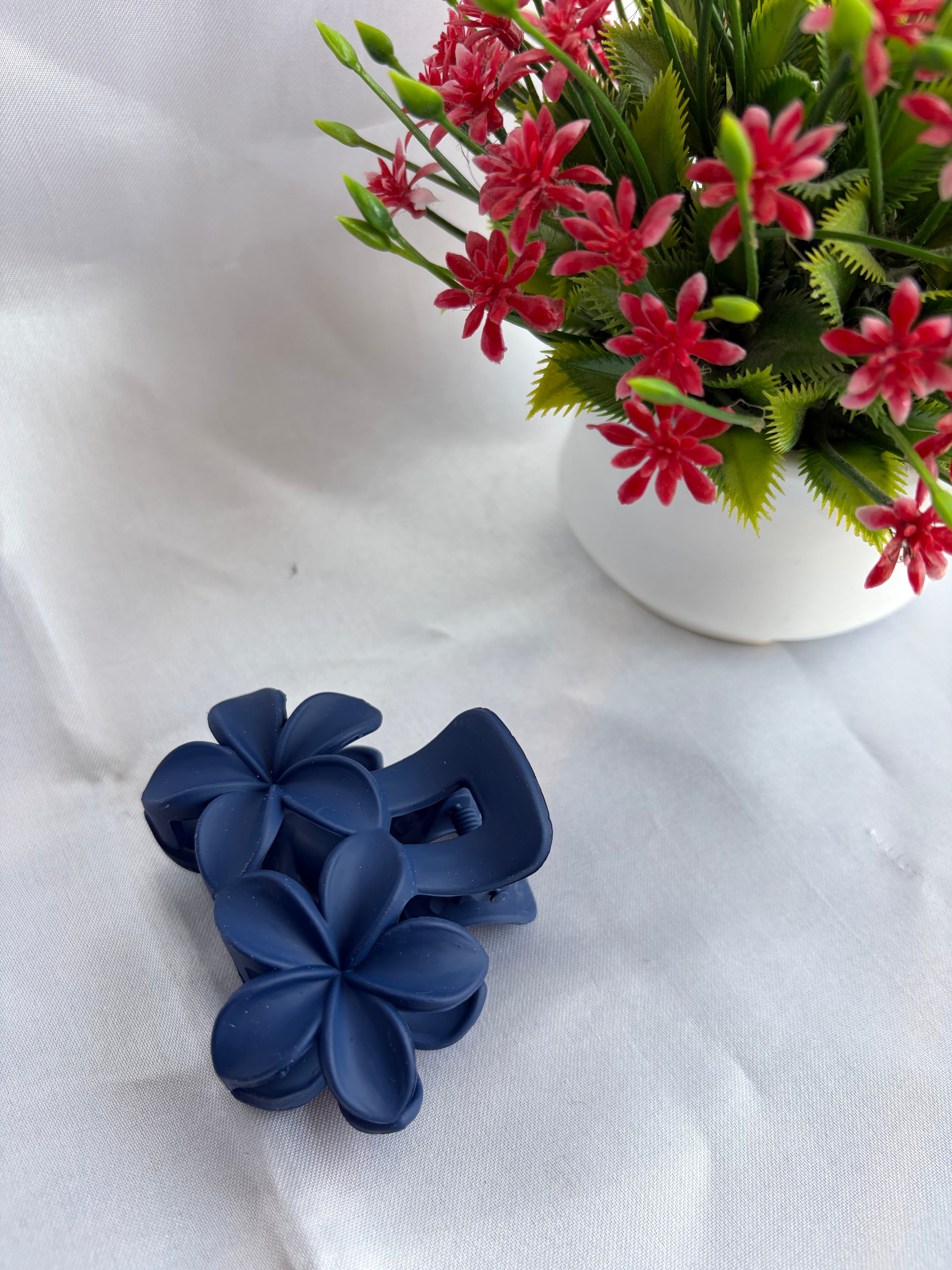 BLUE Bloom Hair Claw Clip
