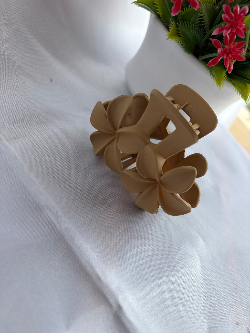 Nude Blossom Hair Claw Clip
