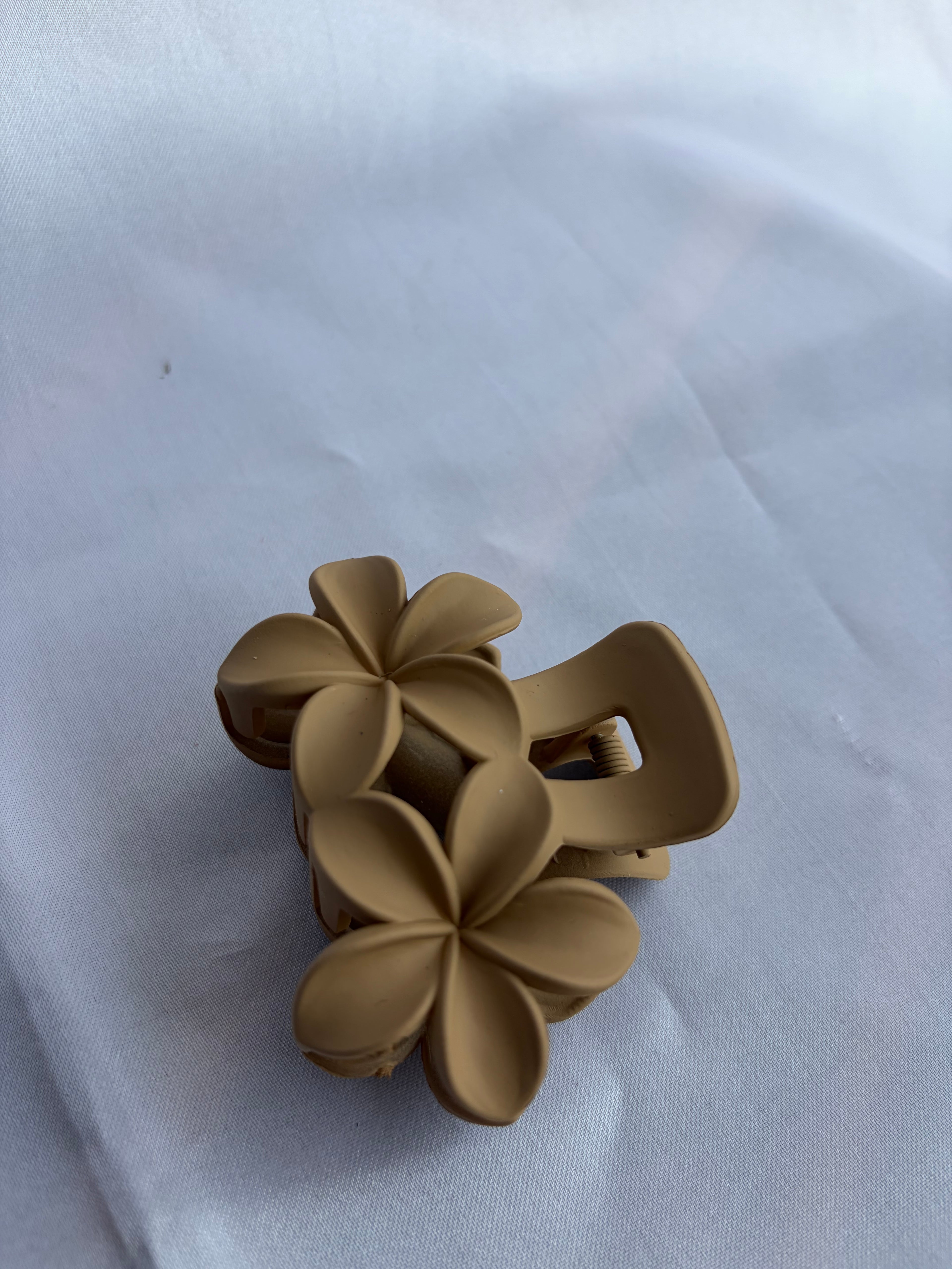 Nude Blossom Hair Claw Clip