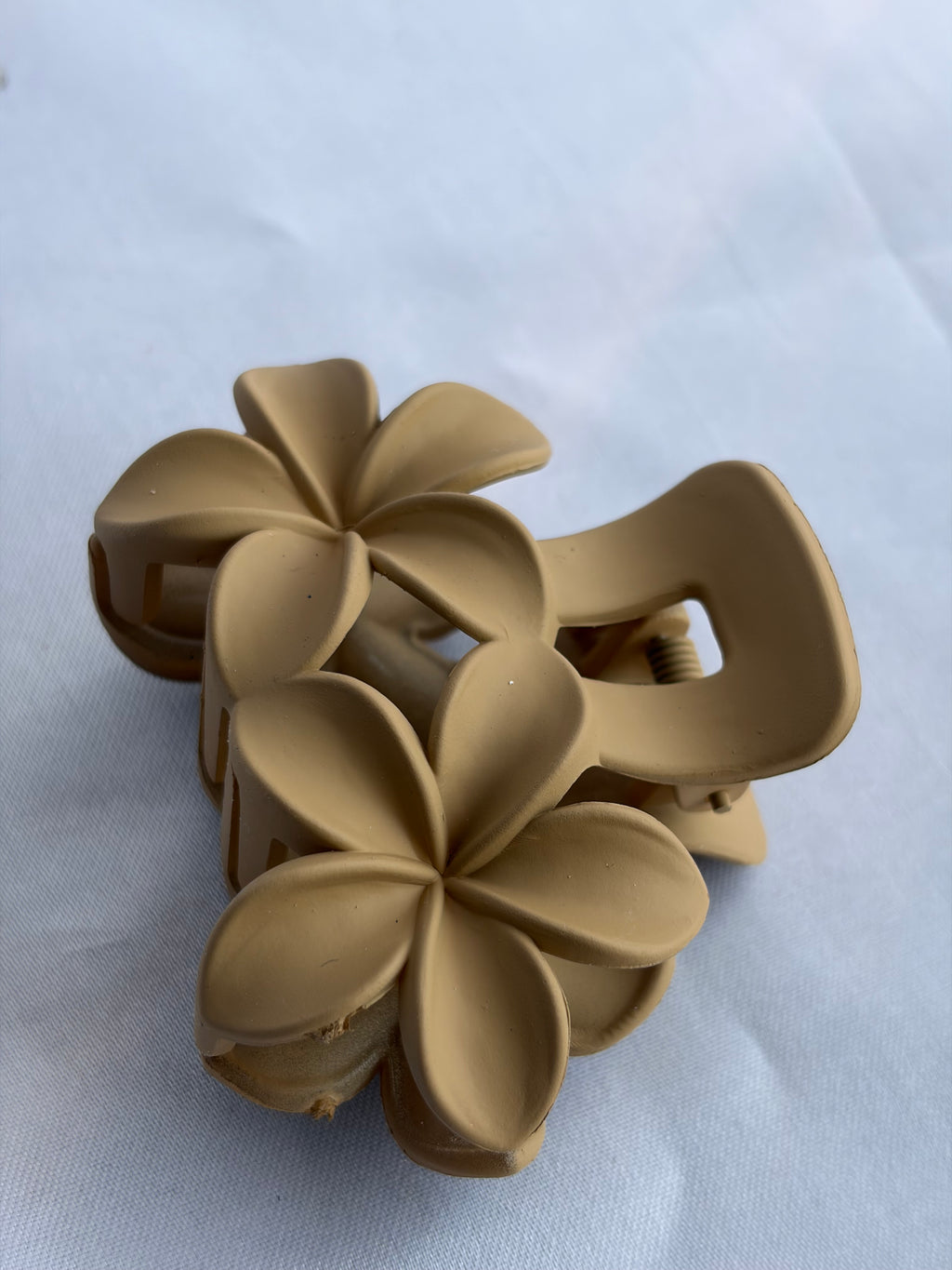 Nude Blossom Hair Claw Clip