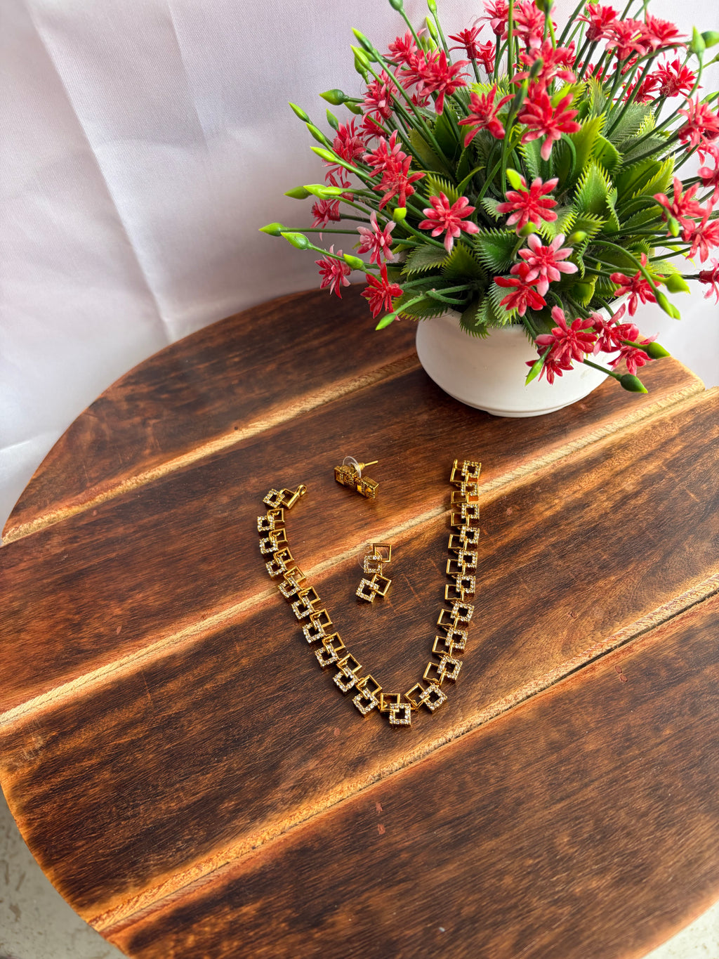 Golden Square Link Designer Necklace Set