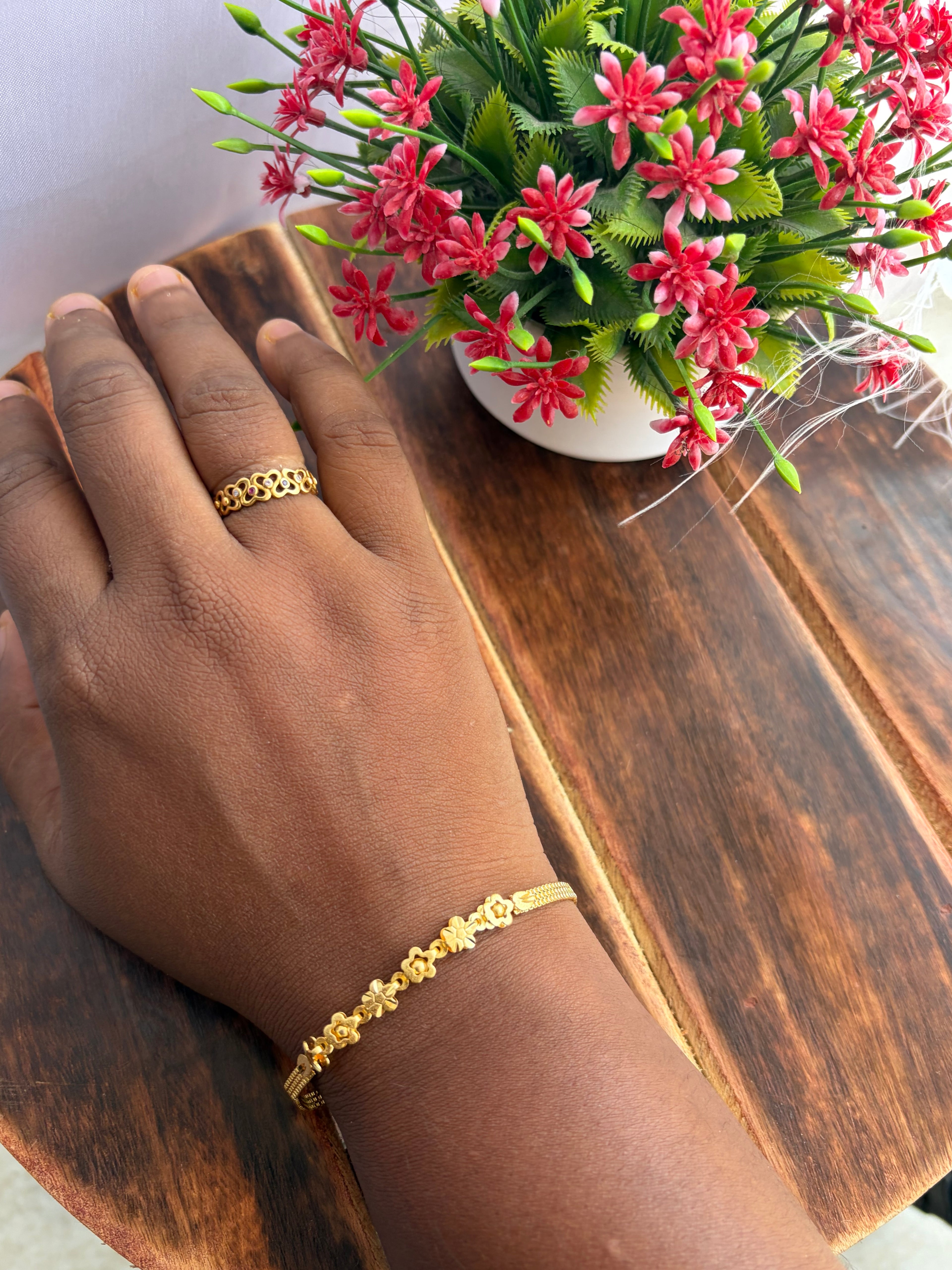 Elegant Floral Gold Bracelet