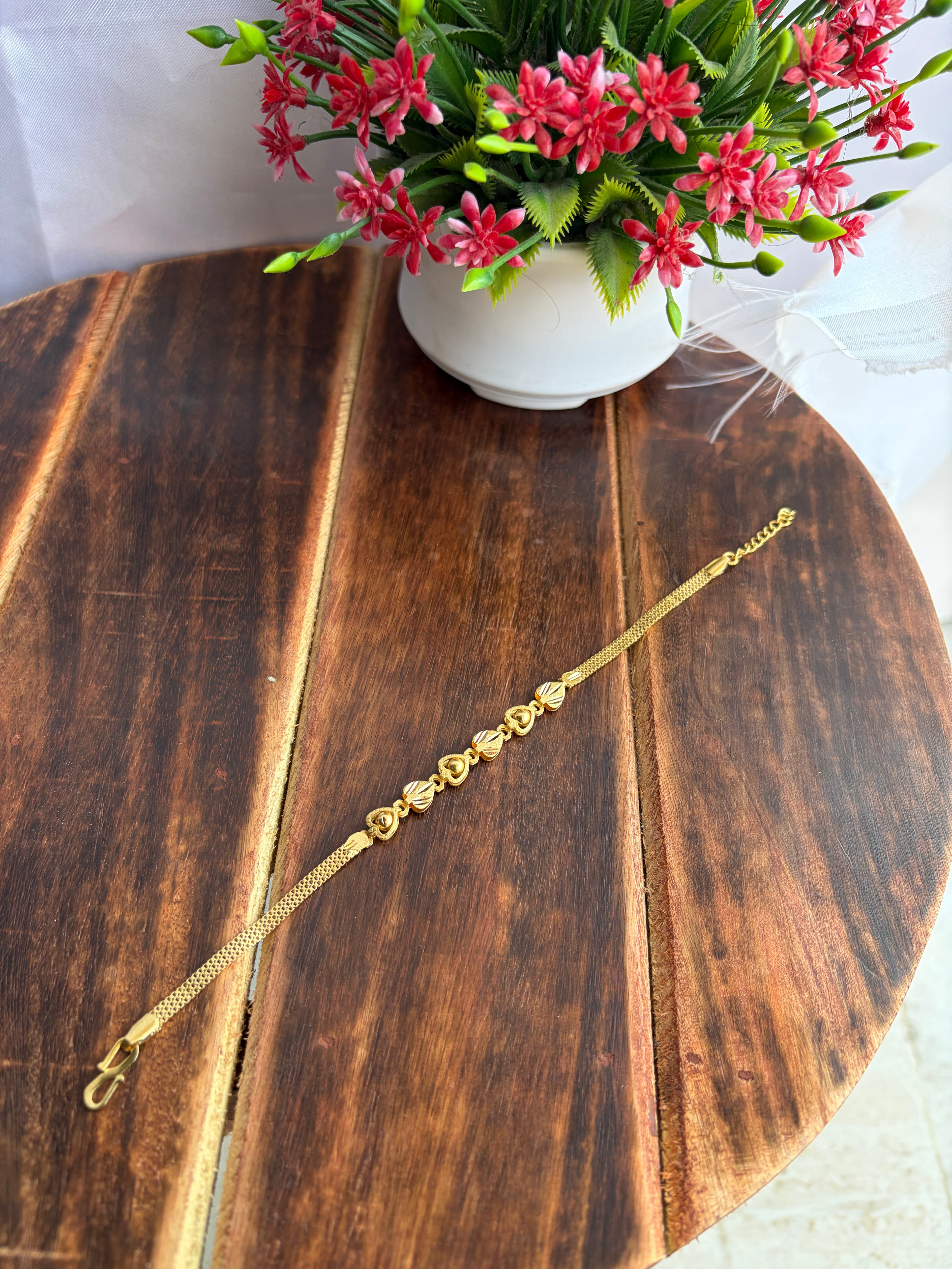 Dual Pattern Leaf & Bead Gold Bracelet