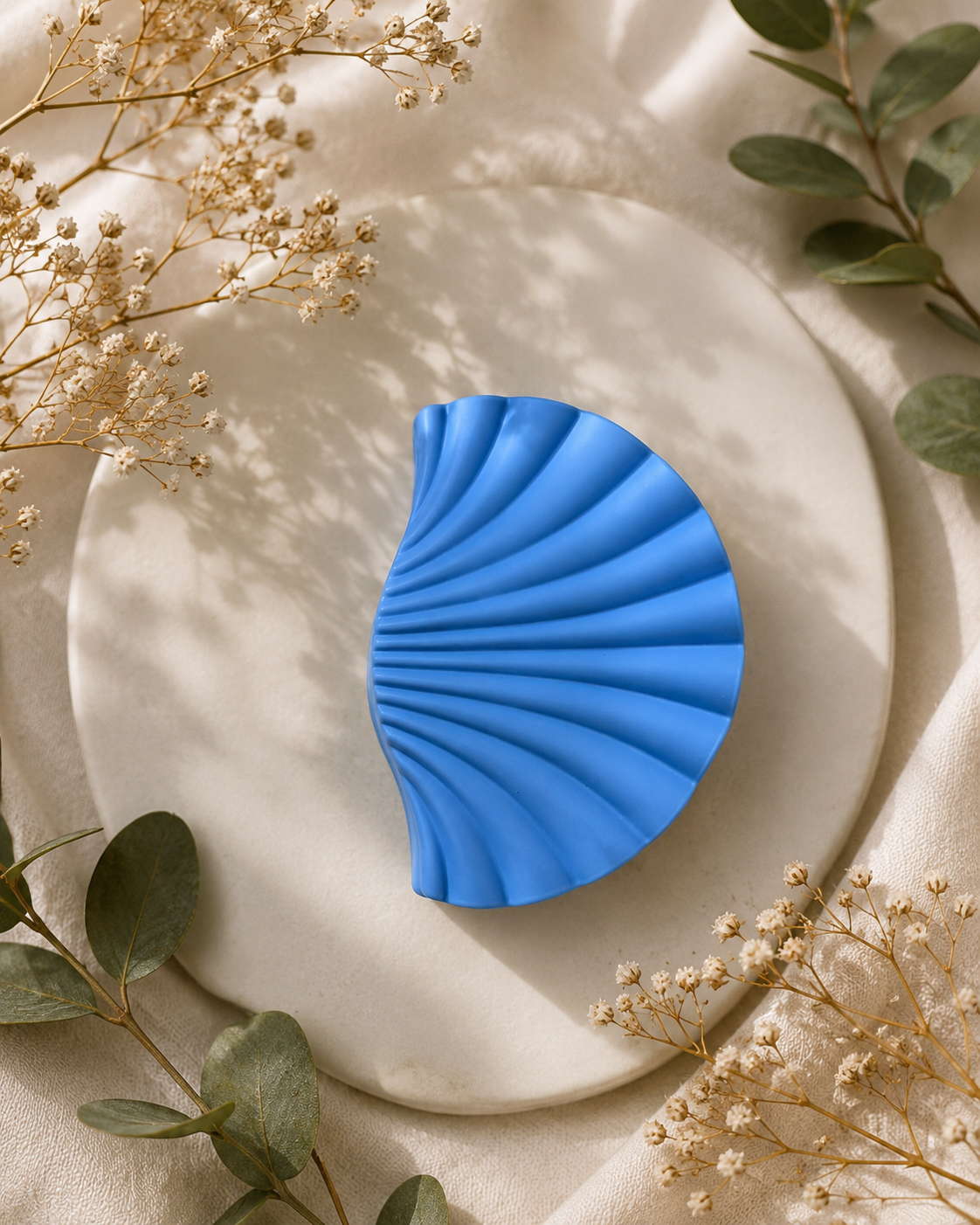Aurora Shell Claw Clip